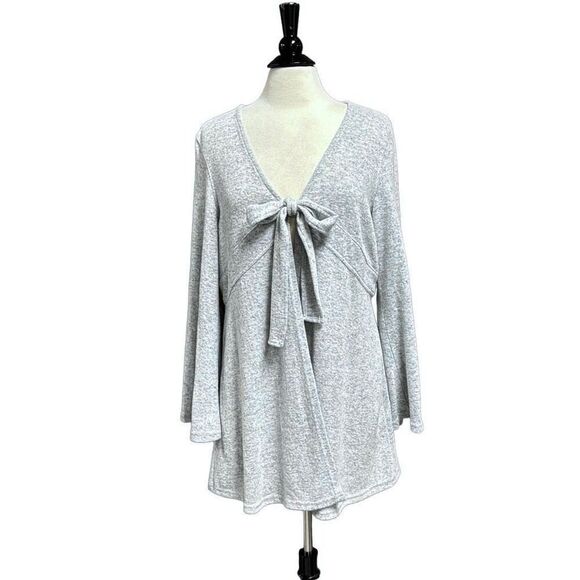 Suzanne Betro Heather Gray Bell sleeve Cardigan Size Large NEW - Picture 1 of 7